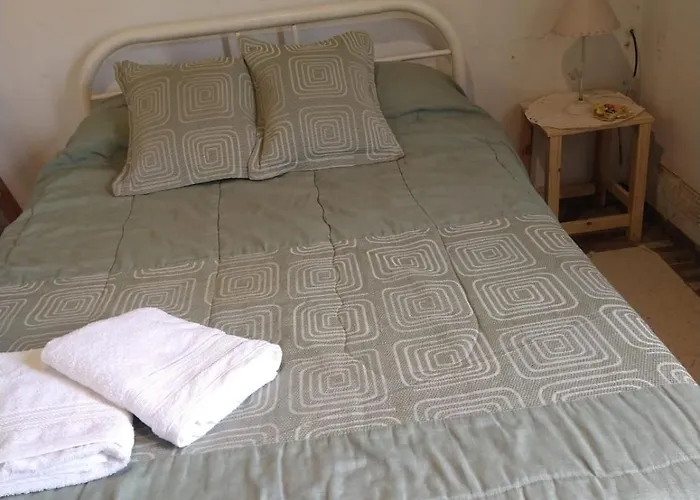 Monoambiente Con Bano Privado, Cocina, Heladera Y Cochera En Pueblo Belgrano