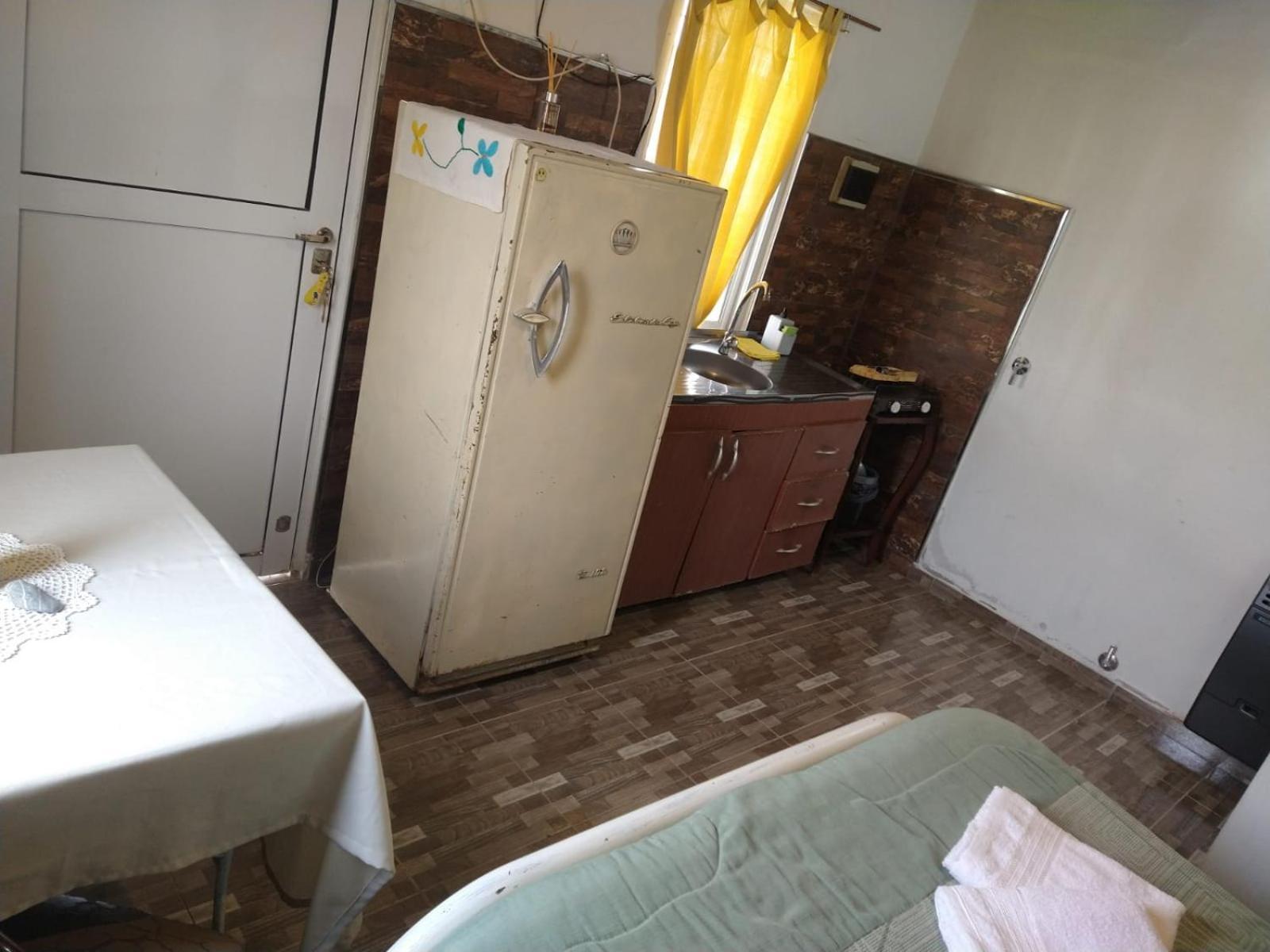 Monoambiente Con Bano Privado, Cocina, Heladera Y Cochera En Pueblo Belgrano