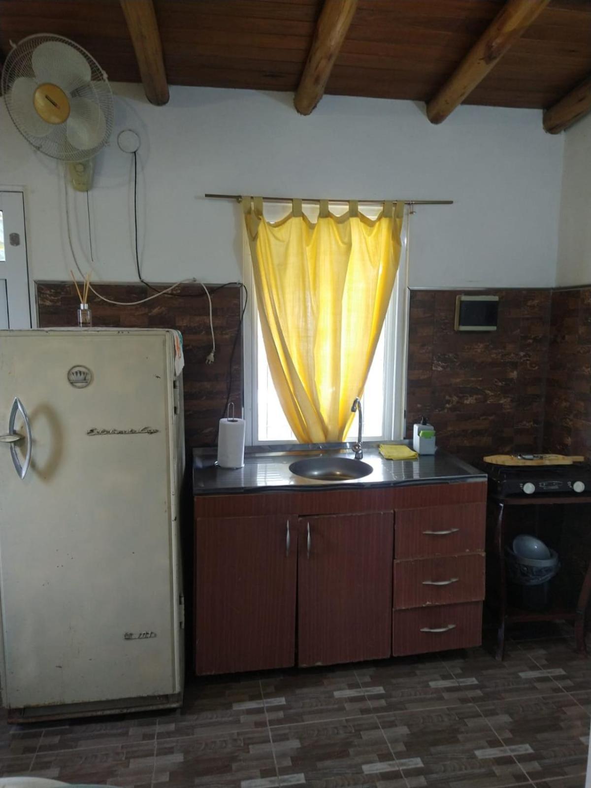 Apartamento Monoambiente Con Bano Privado, Cocina, Heladera Y Cochera En Pueblo Belgrano *